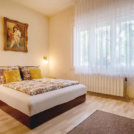 Vas Apartment