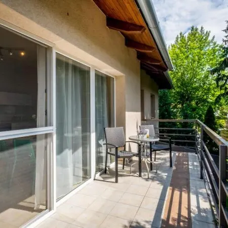 Vas Apartment